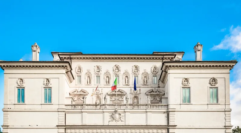 Bassorilievi antichi esposti alla Galleria Borghese